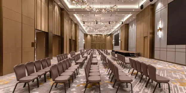 Stylish and Professional Meetings